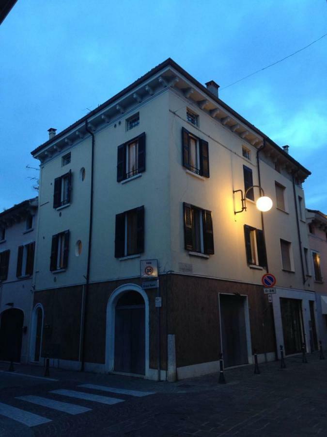 La Mansarda Di Juliette Daire Desenzano del Garda Dış mekan fotoğraf